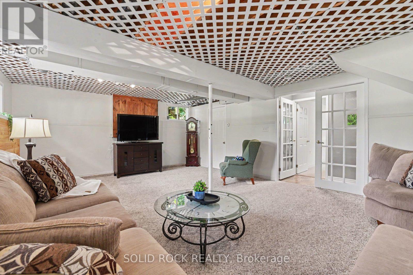 263 MAPLE BEND ROAD - Image 32