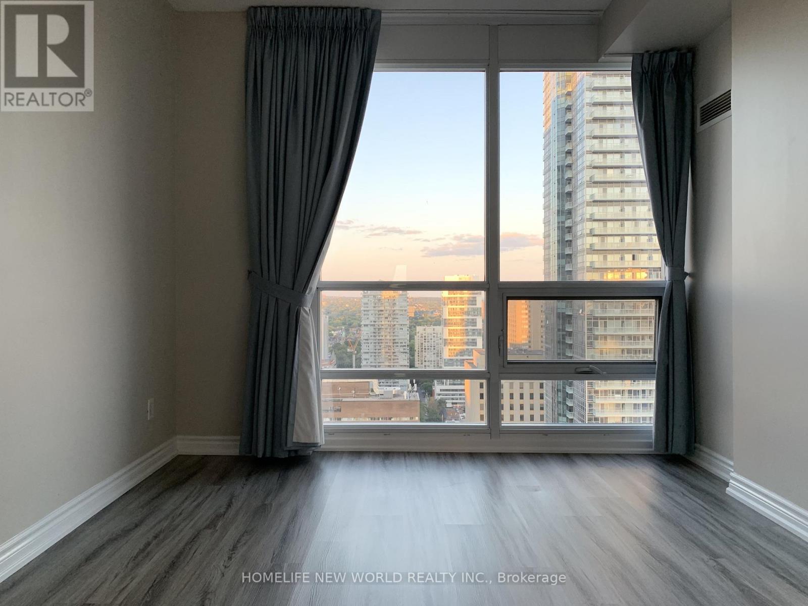 #3305 761 BAY STREET - 7