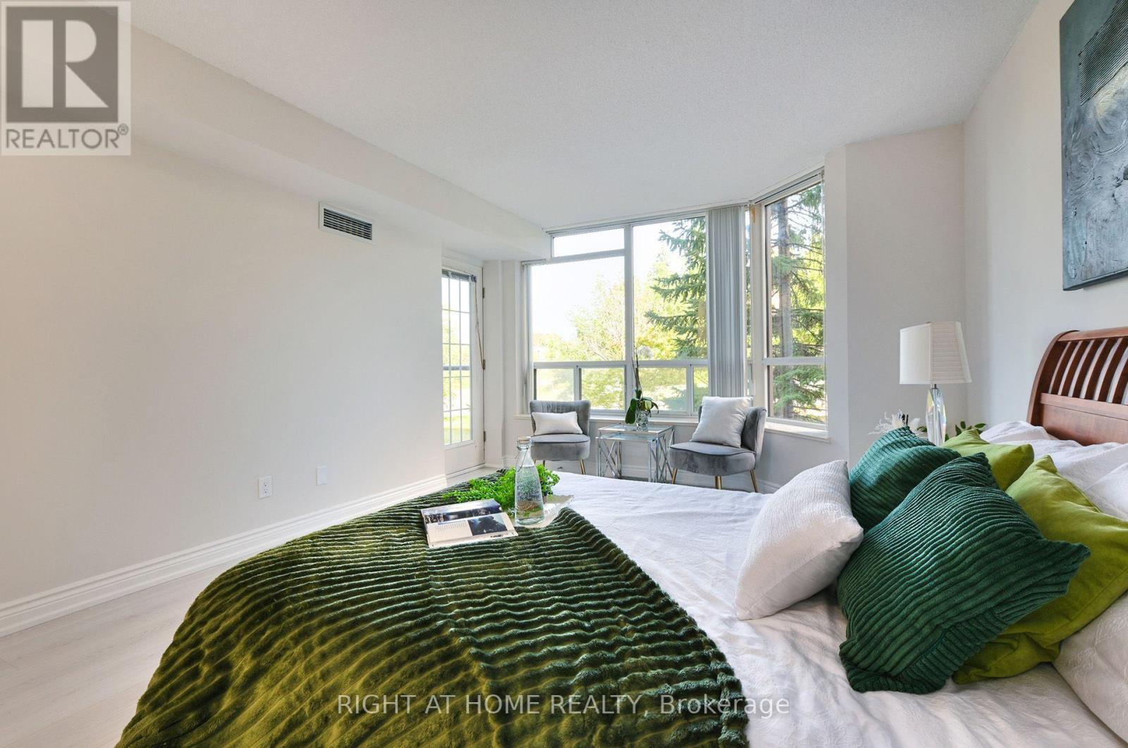 #215 3181 BAYVIEW AVENUE - 14
