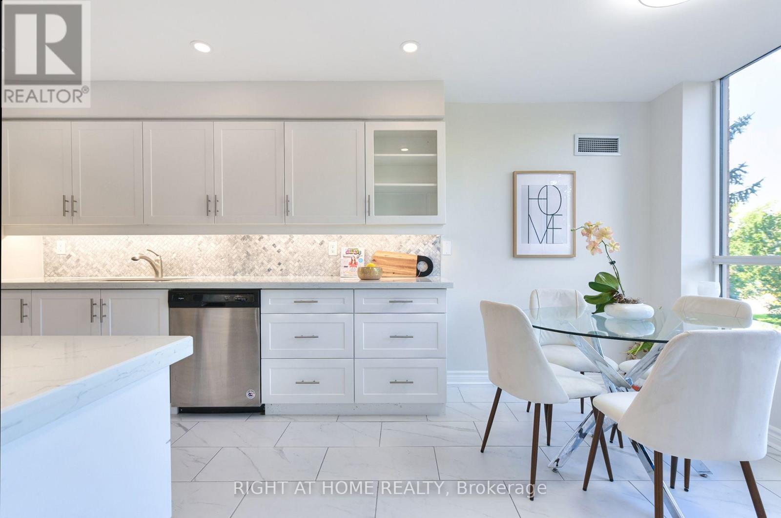 #215 3181 BAYVIEW AVENUE - Image 9