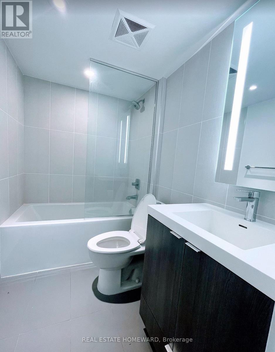 #1118 585 BLOOR STREET E - 11