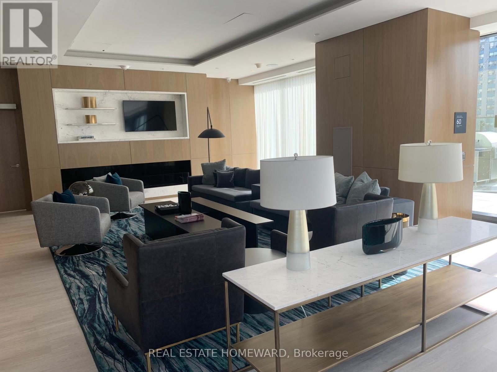 #1118 585 BLOOR STREET E - 12