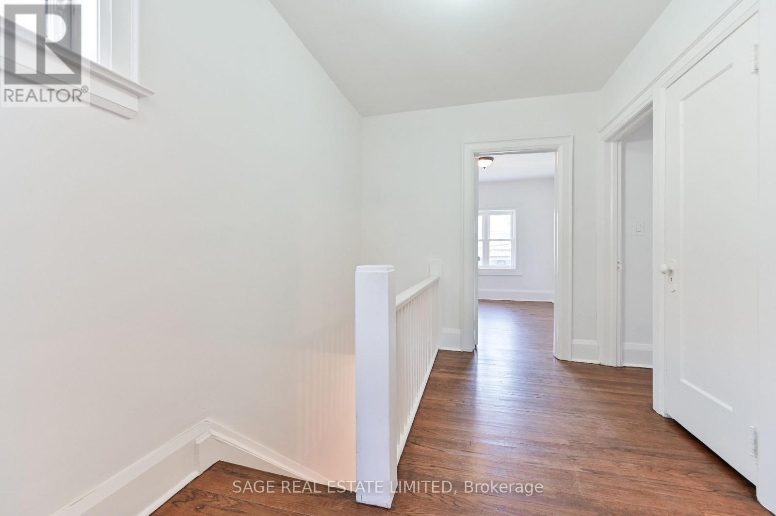 152 MANOR ROAD E - Image 13
