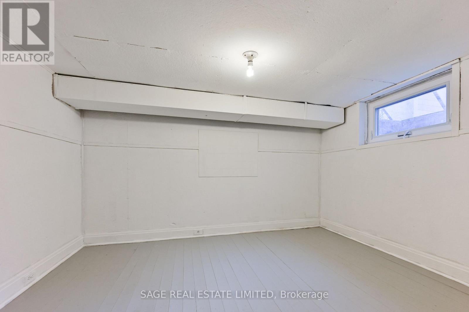 152 MANOR ROAD E - Image 21