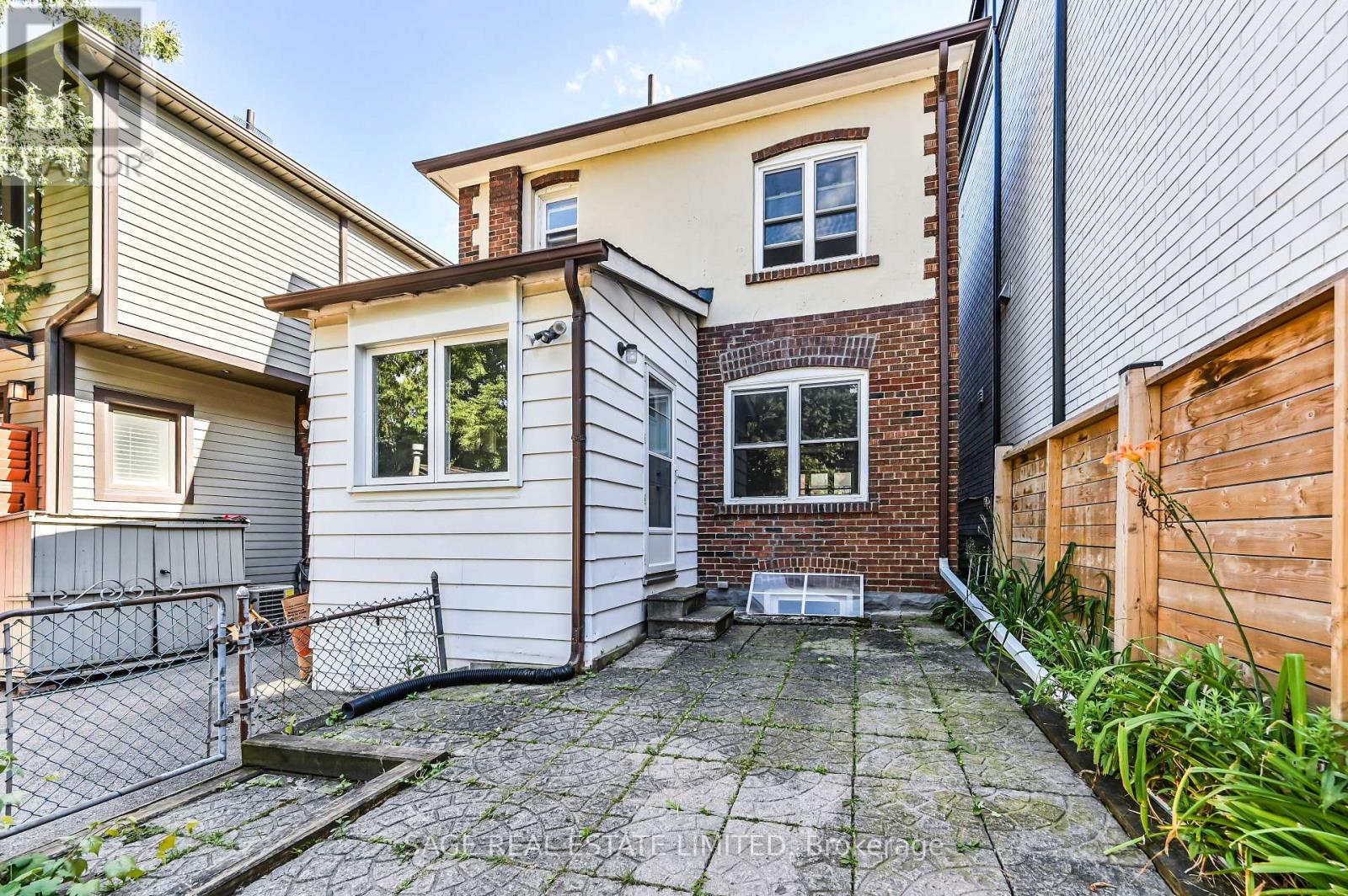 152 MANOR ROAD E - Image 23