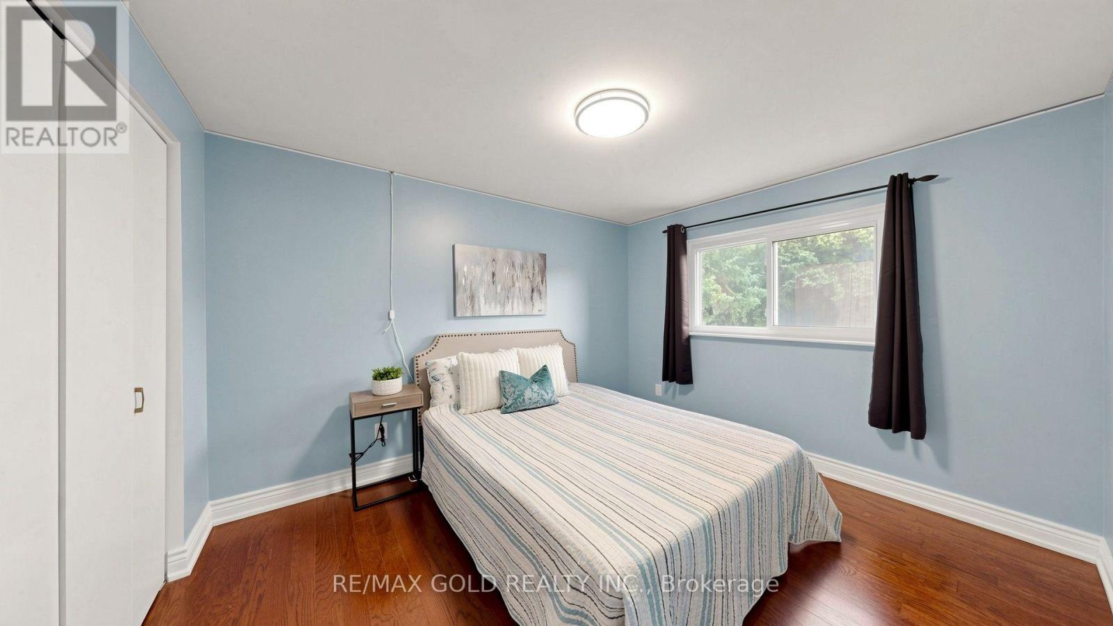 146 OAKMEADOW BOULEVARD - 21