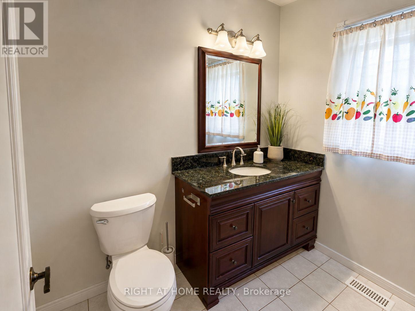 #62 580 EYER DRIVE - 18