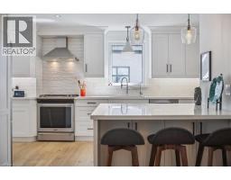 Kitchen - 489 Rebecca Street, Oakville, ON L6K1K8 Photo 16
