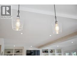 489 Rebecca Street, Oakville, ON L6K1K8 Photo 18