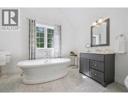489 Rebecca Street, Oakville, ON L6K1K8 Photo 35