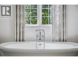 489 Rebecca Street, Oakville, ON L6K1K8 Photo 37