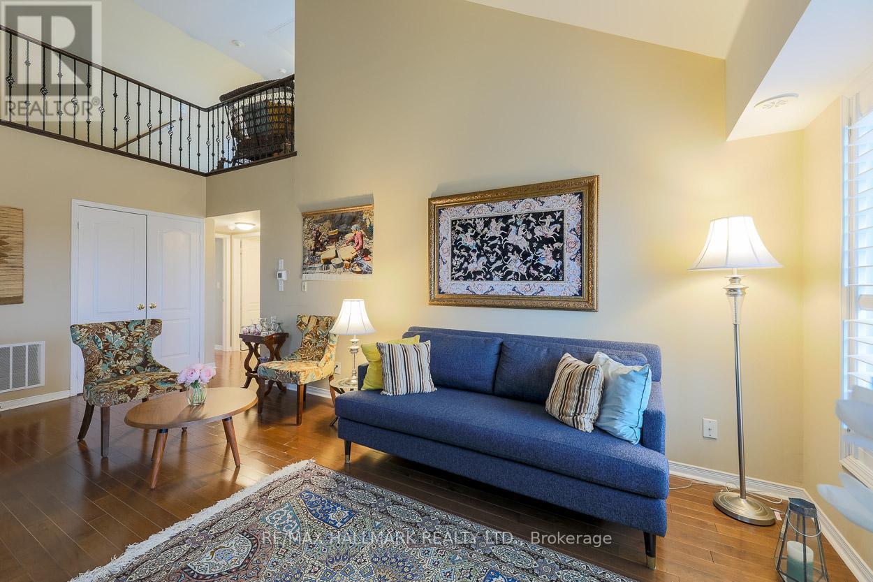 #24 649D WARDEN AVENUE - 2