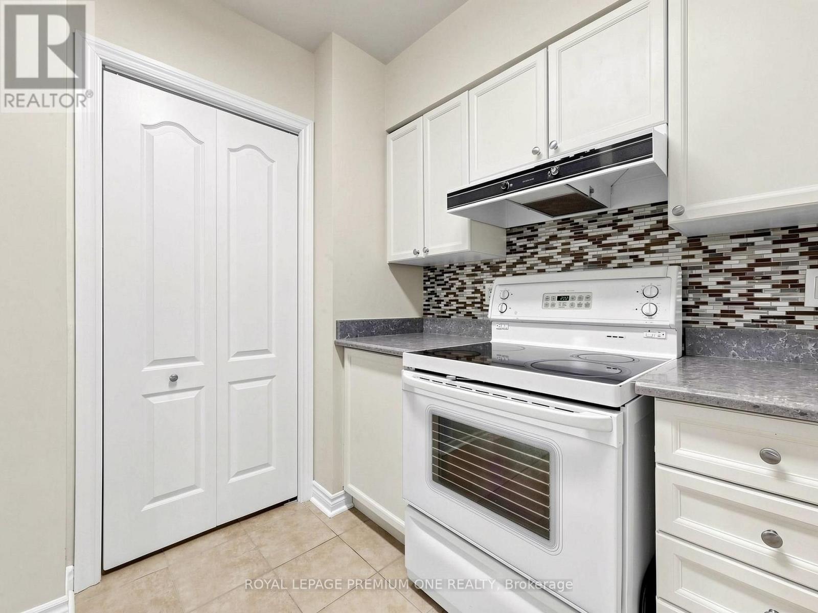 #808 2088 LAWRENCE AVENUE W - Image 18