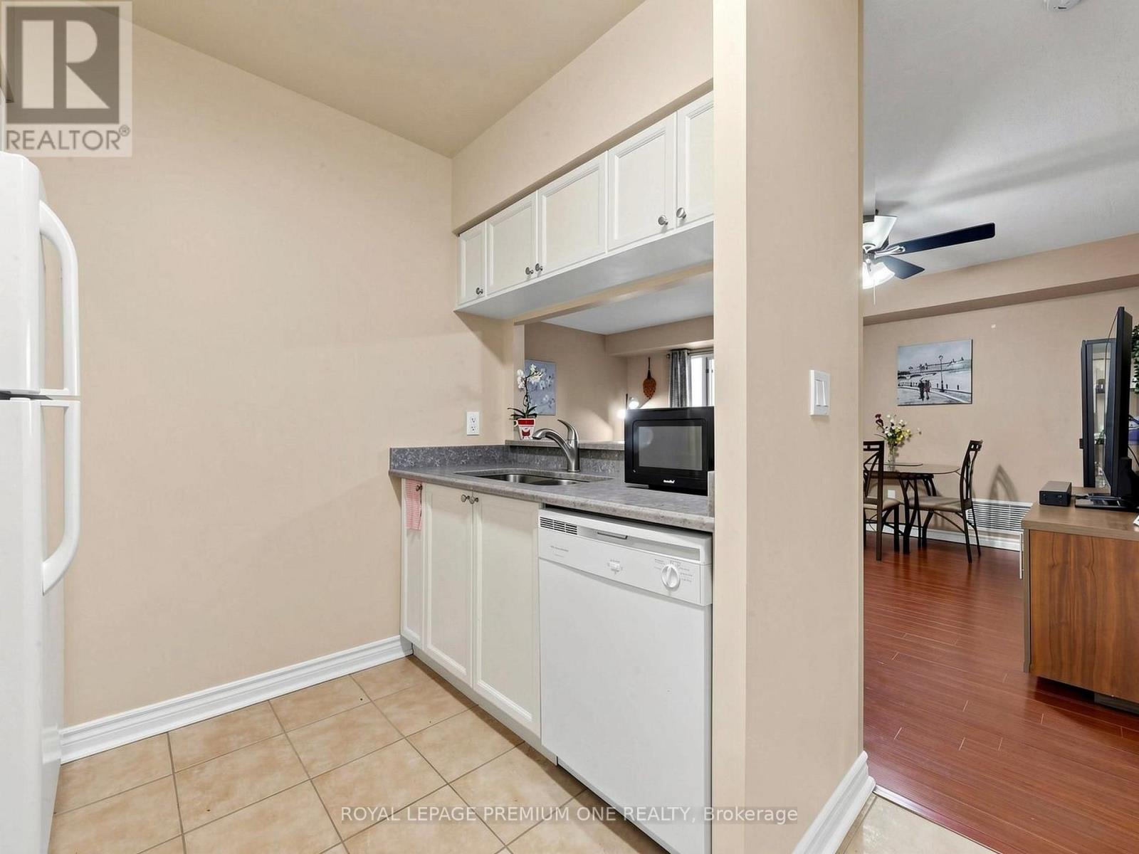 #808 2088 LAWRENCE AVENUE W - Image 19