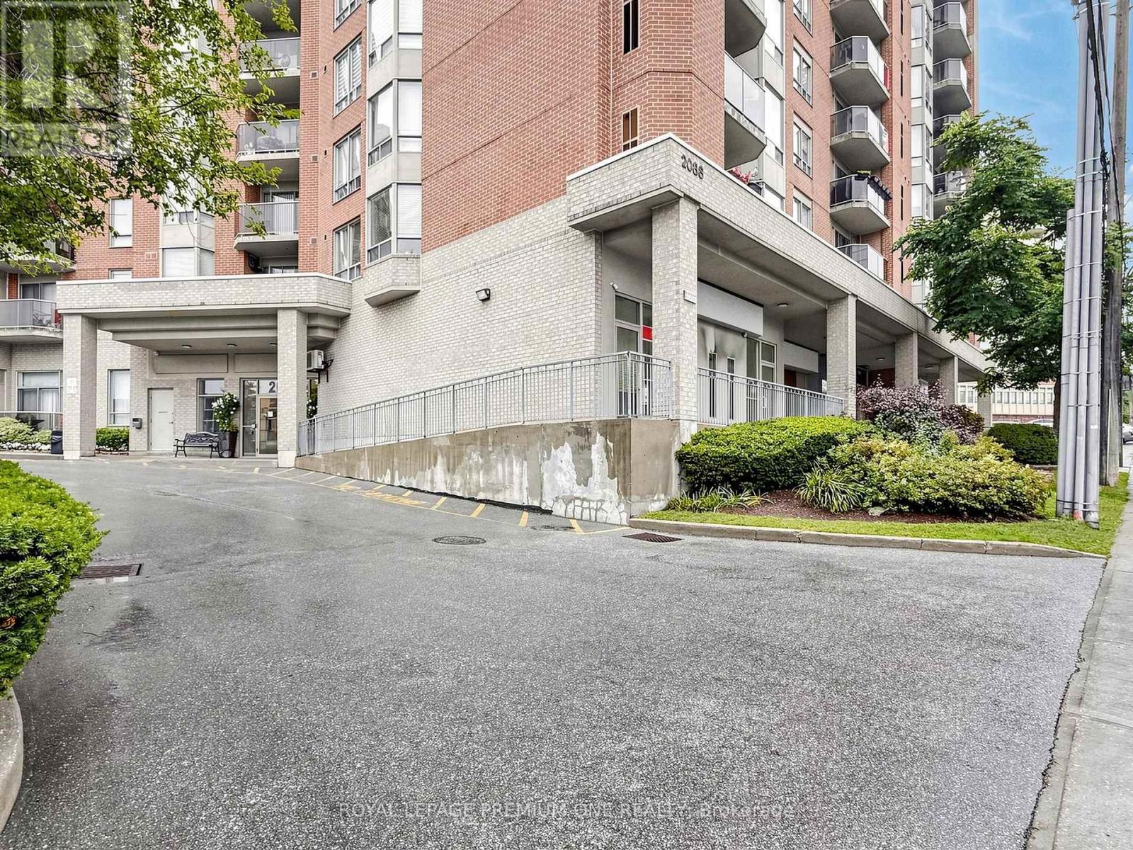 #808 2088 LAWRENCE AVENUE W - Image 3