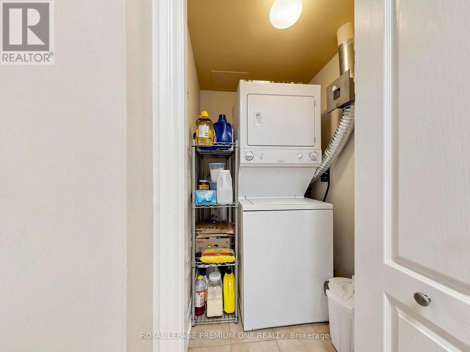 #808 2088 LAWRENCE AVENUE W - 34