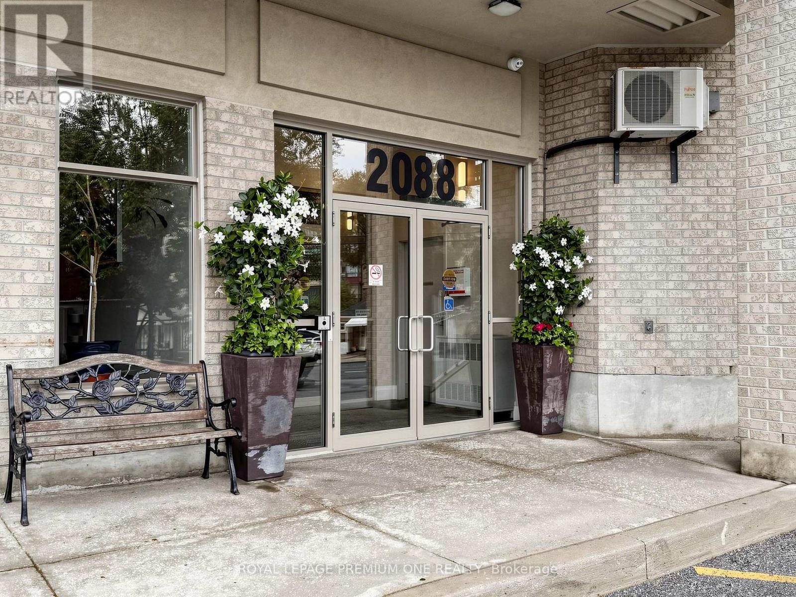 #808 2088 LAWRENCE AVENUE W - Image 4