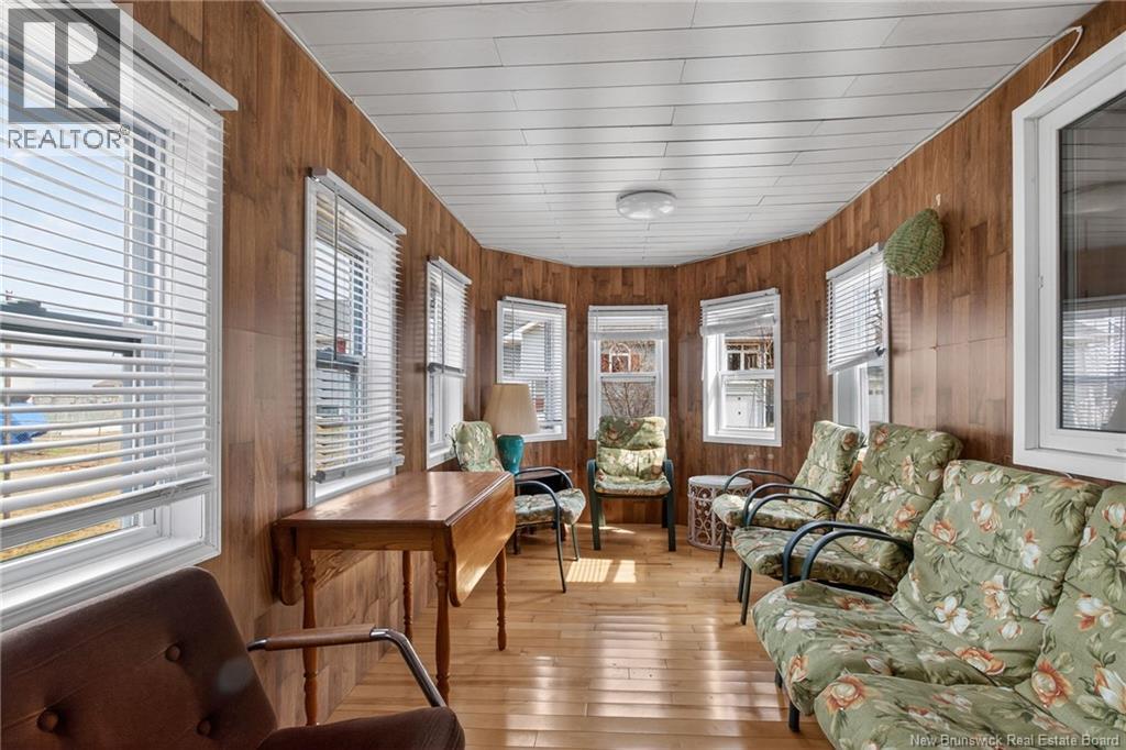 20 Woodland Boulevard - Image 26