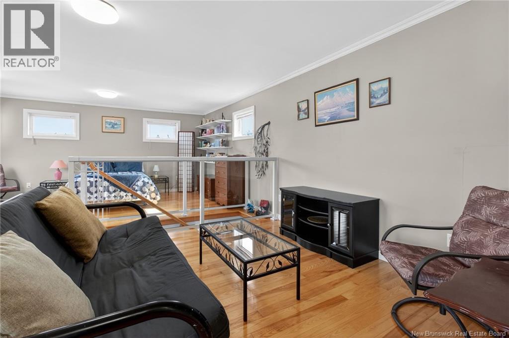20 Woodland Boulevard - Image 33