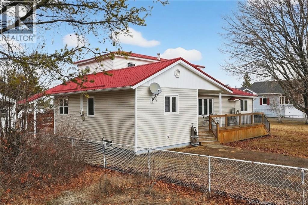 20 Woodland Boulevard - Image 42