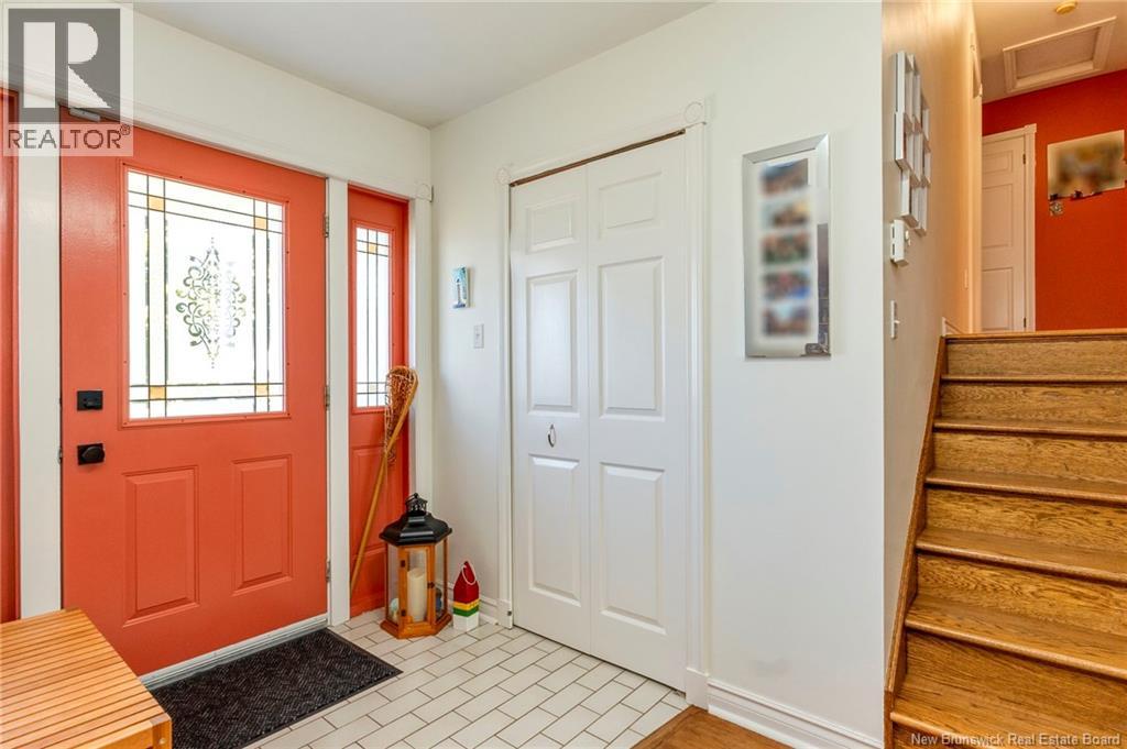 184 Bon Accord Drive, Saint John, New Brunswick, E2J4K5, Saint John, New Brunswick — photo 2 of 5