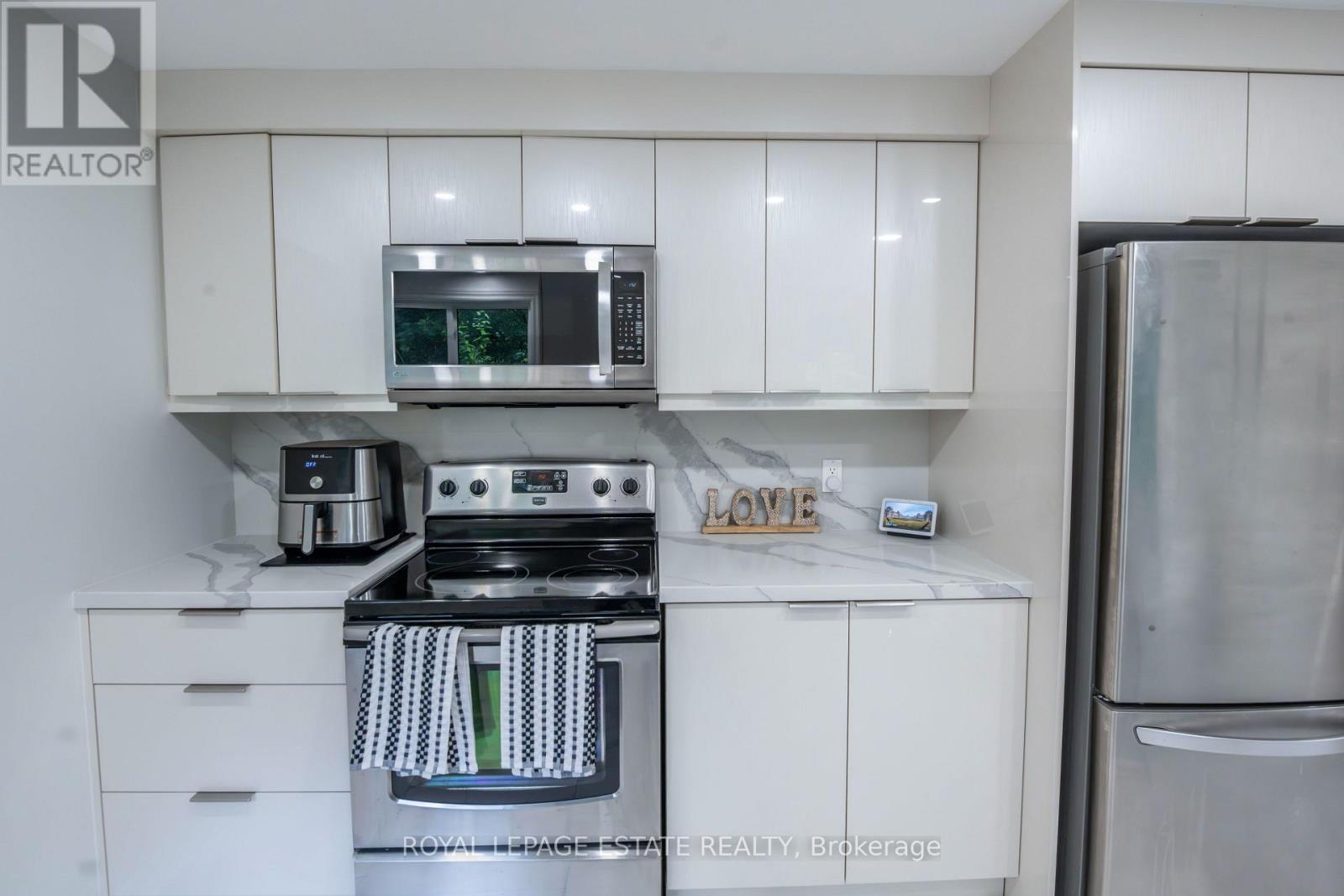 #3 228 KINGSWOOD DRIVE - Image 8