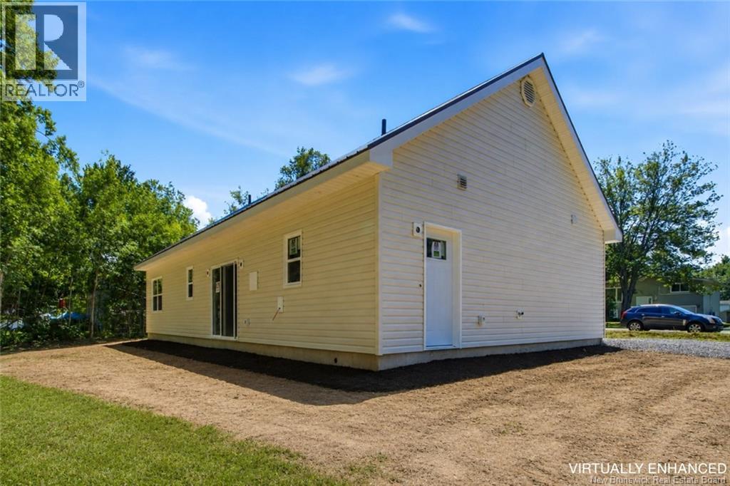 8 Graham Street, Lincoln, New Brunswick, E3B7E8, Lincoln, New Brunswick — photo 4 of 5