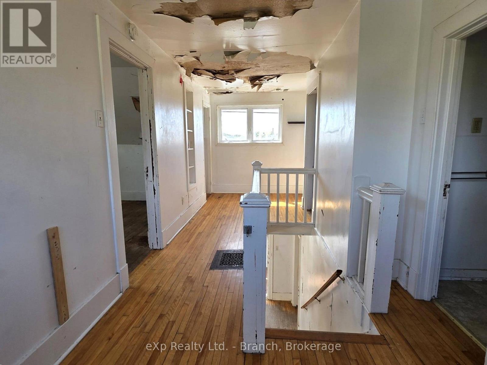 14 TAYLOR AVENUE - 10