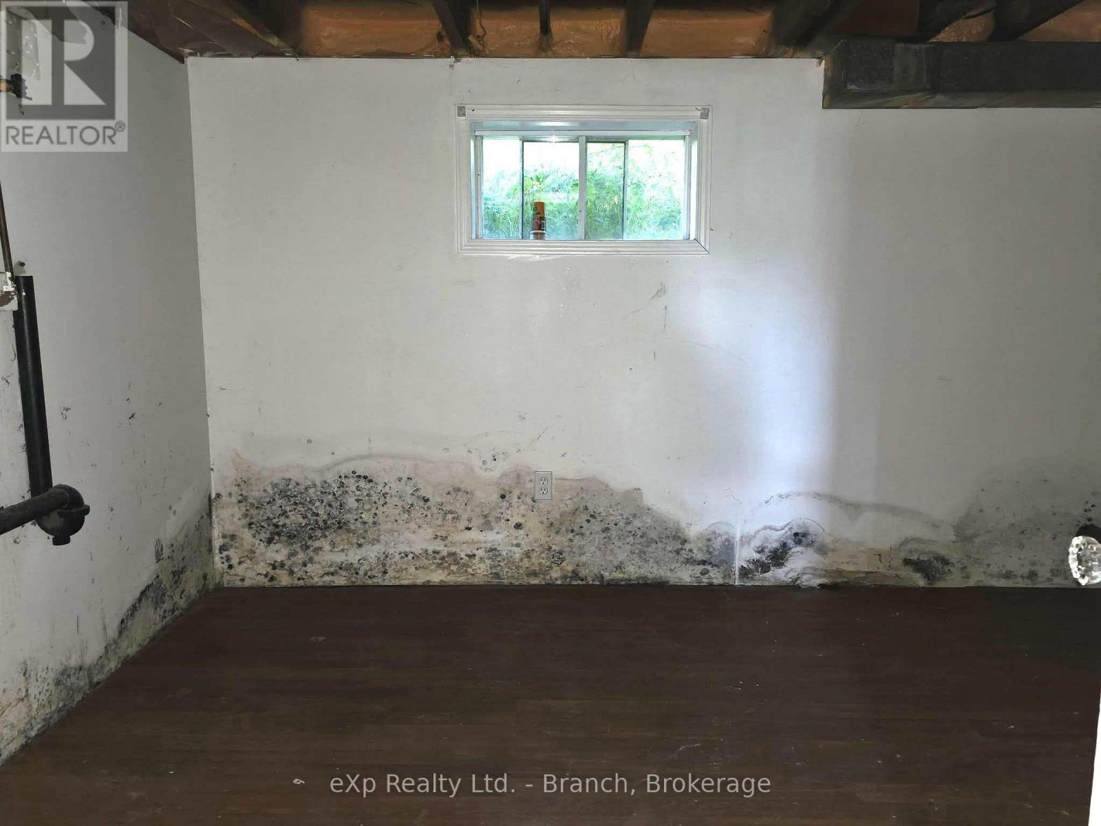 14 TAYLOR AVENUE - Image 21