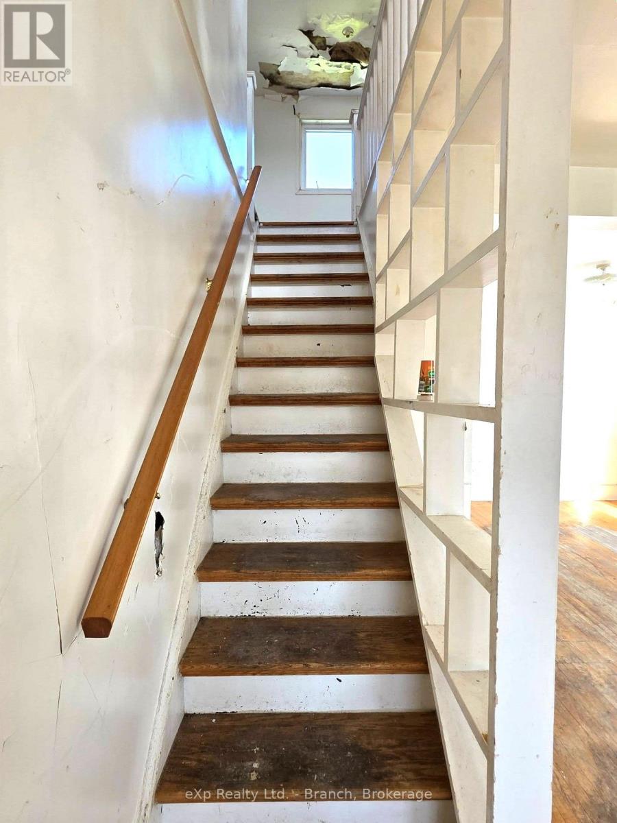 14 TAYLOR AVENUE - 9