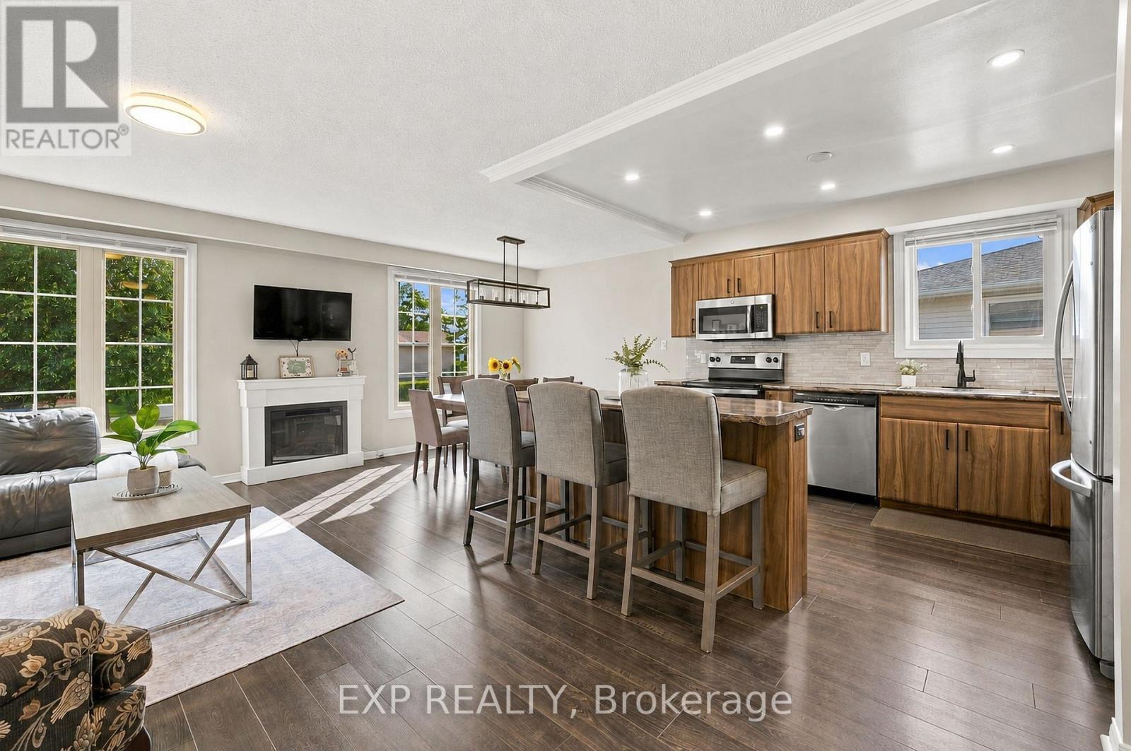 72 ACADIA DRIVE - Image 5