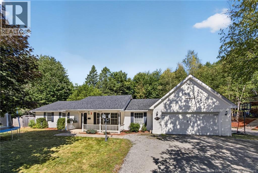 27 Cedar Ridge Drive, Douglas — photo 1