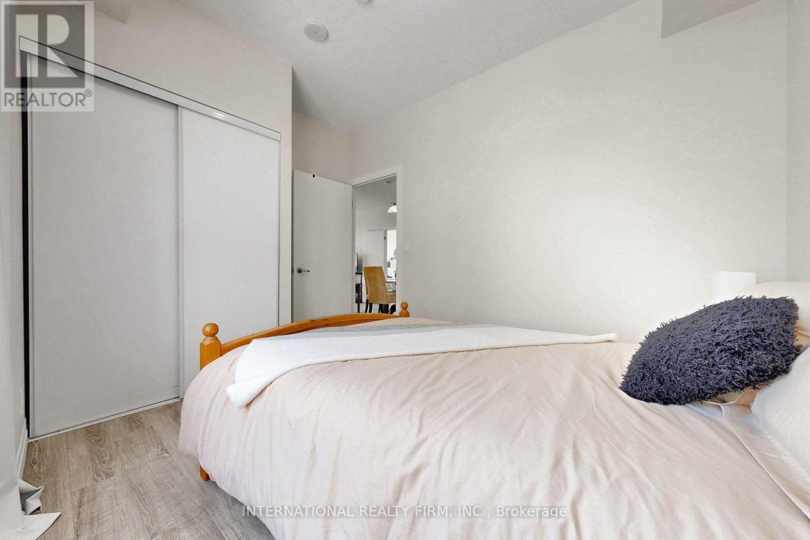 #812 22 EAST HAVEN DRIVE - Image 16