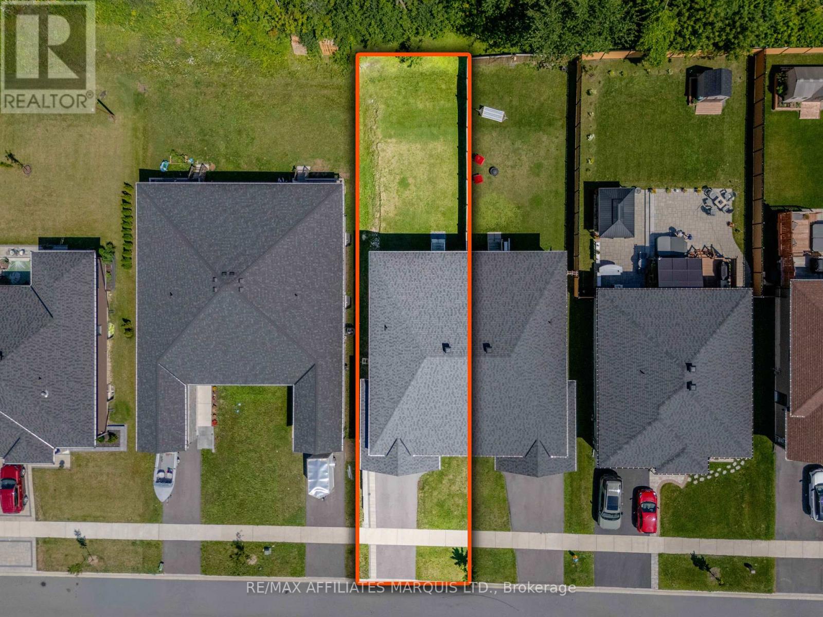 2389 WATSON CRESCENT - 38