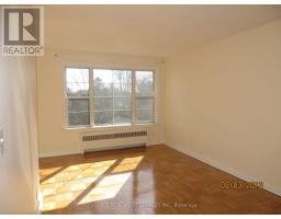 12 - 2675 Bloor Street W, Toronto, ON M8X1A4 Photo 8