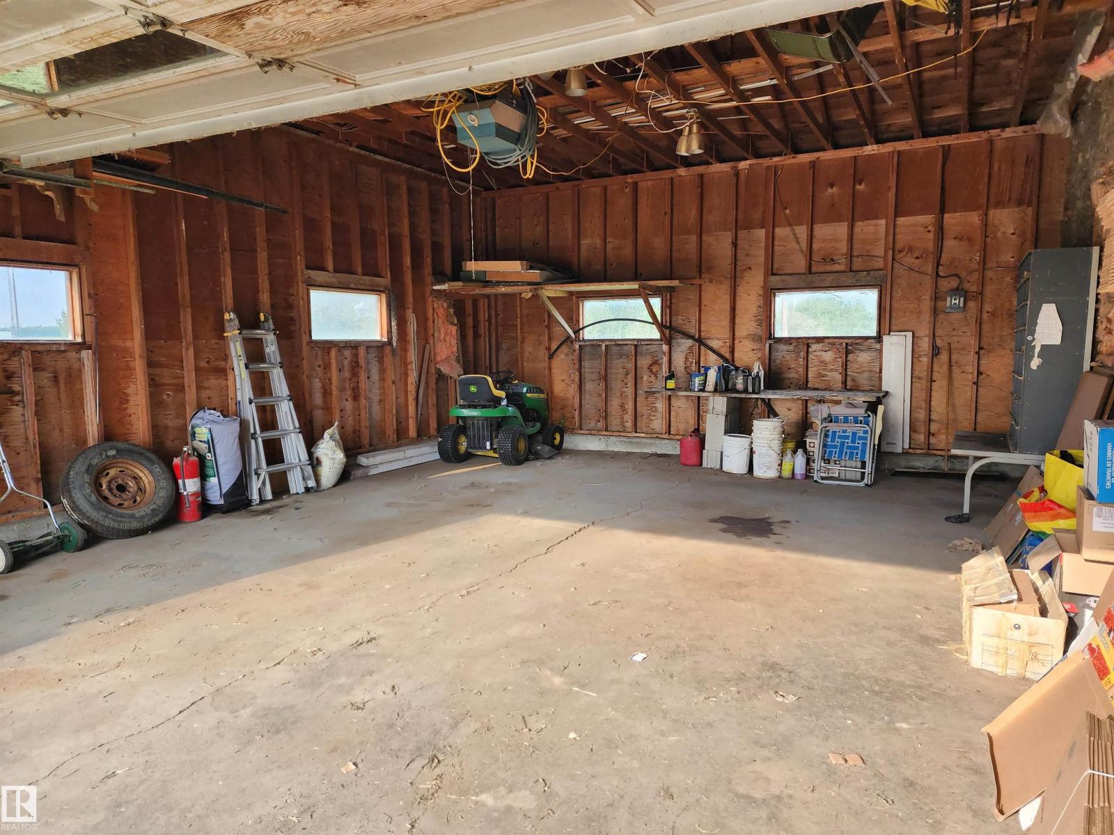 461080 RGE ROAD 250 - 30