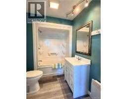 17 North Bayview Road, Baie Sainte Anne, NB E9A1A2 Photo 16