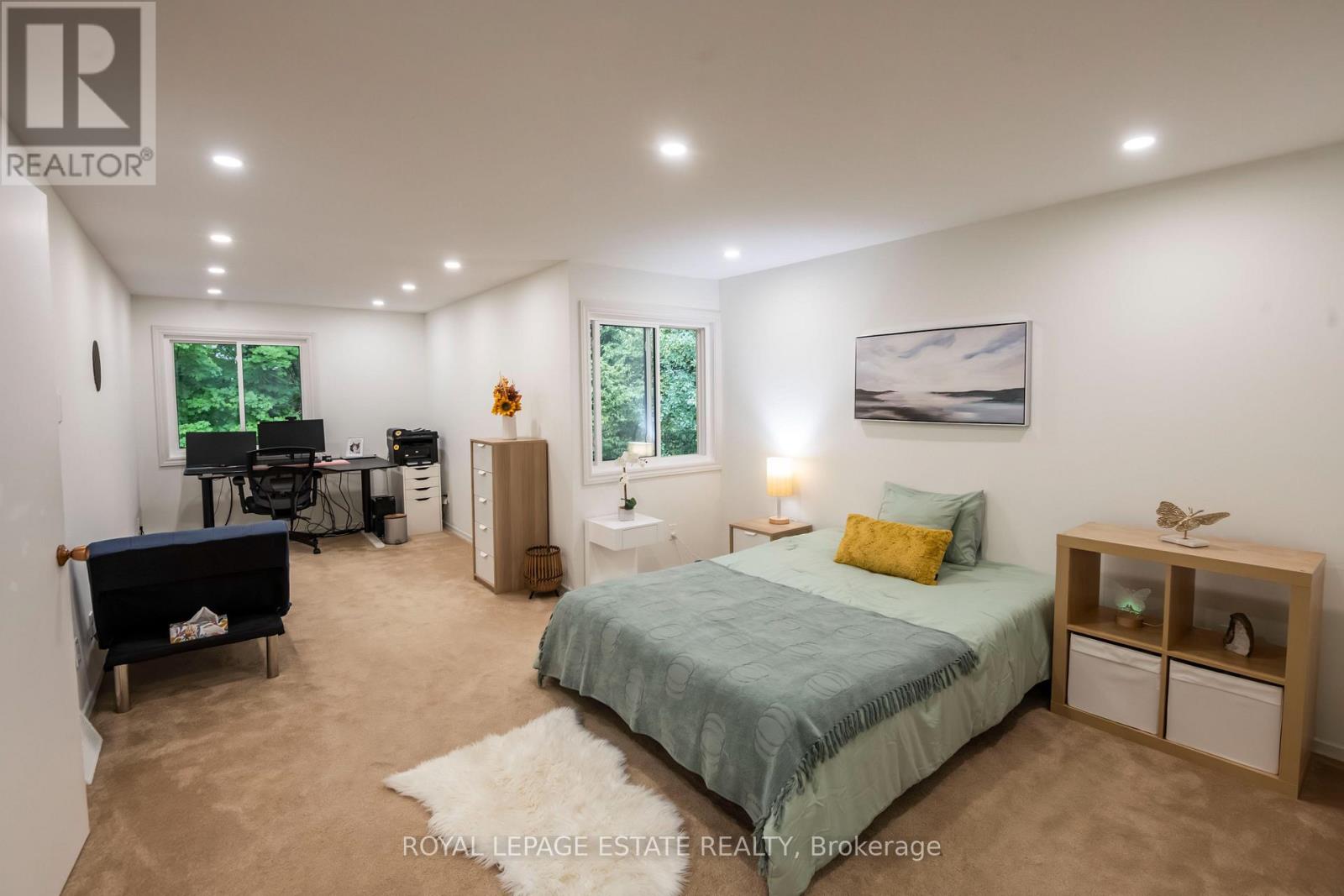 #3 228 KINGSWOOD DRIVE - 21