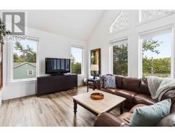 Living room - 4040 Highway 2, Fletchers Lake, NS B2T1A3 Photo 8