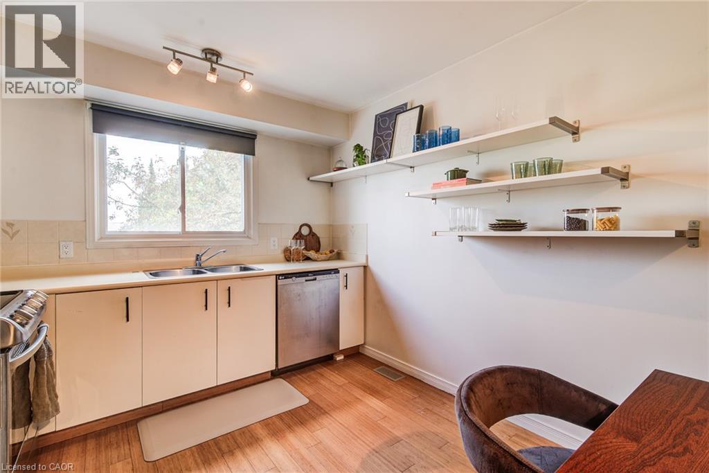 #22 589 BEECHWOOD Drive - Image 14