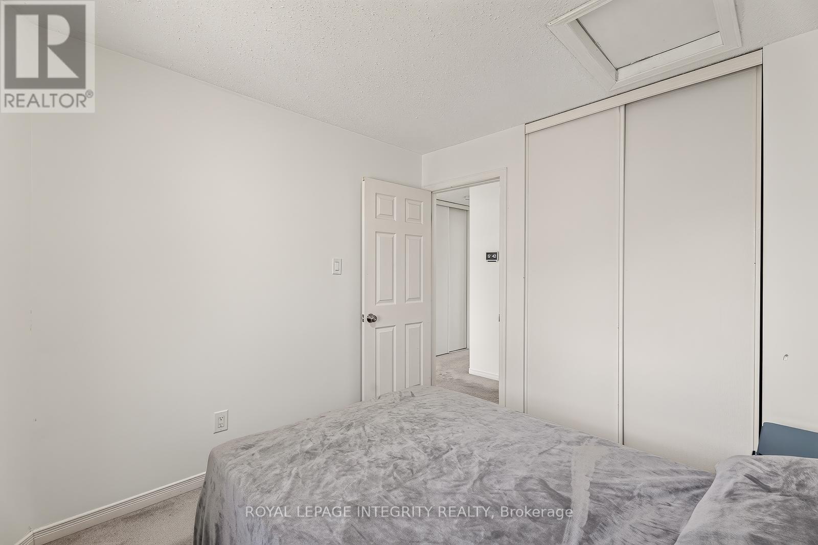 16 STAMFORD PRIVATE - Image 28
