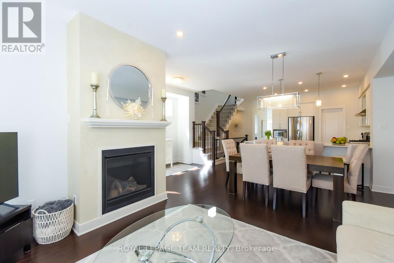 725 CAPRICORN CIRCLE - Image 25