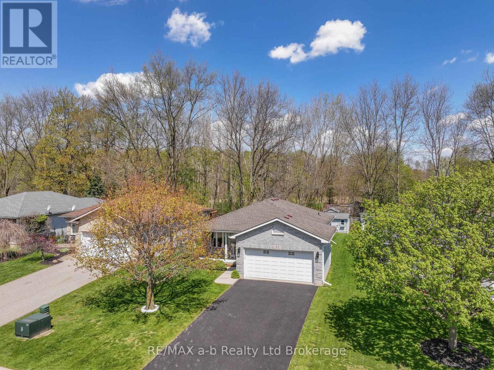 44 BEECH BOULEVARD - Image 37