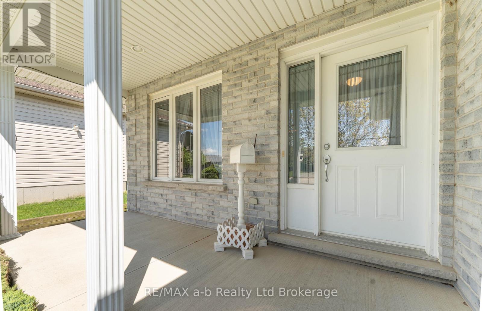 44 BEECH BOULEVARD - Image 5