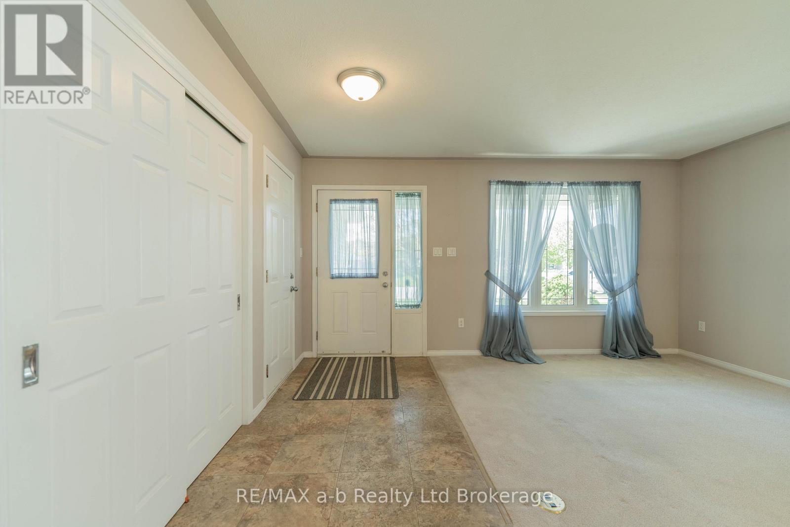 44 BEECH BOULEVARD - Image 7