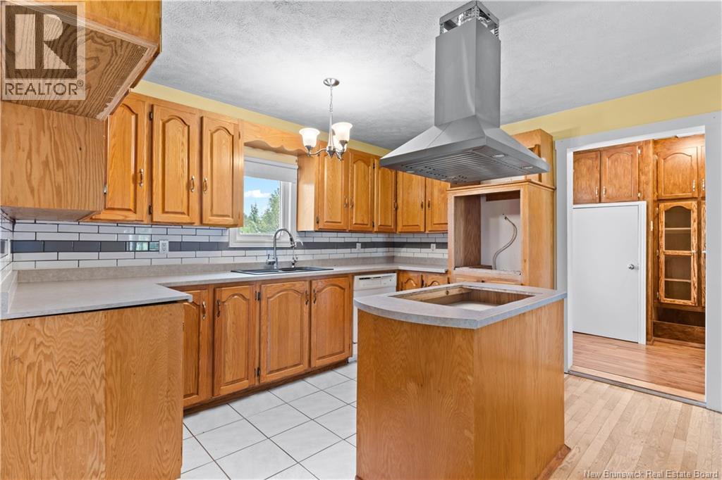 1145 Tweedie Brook - 12