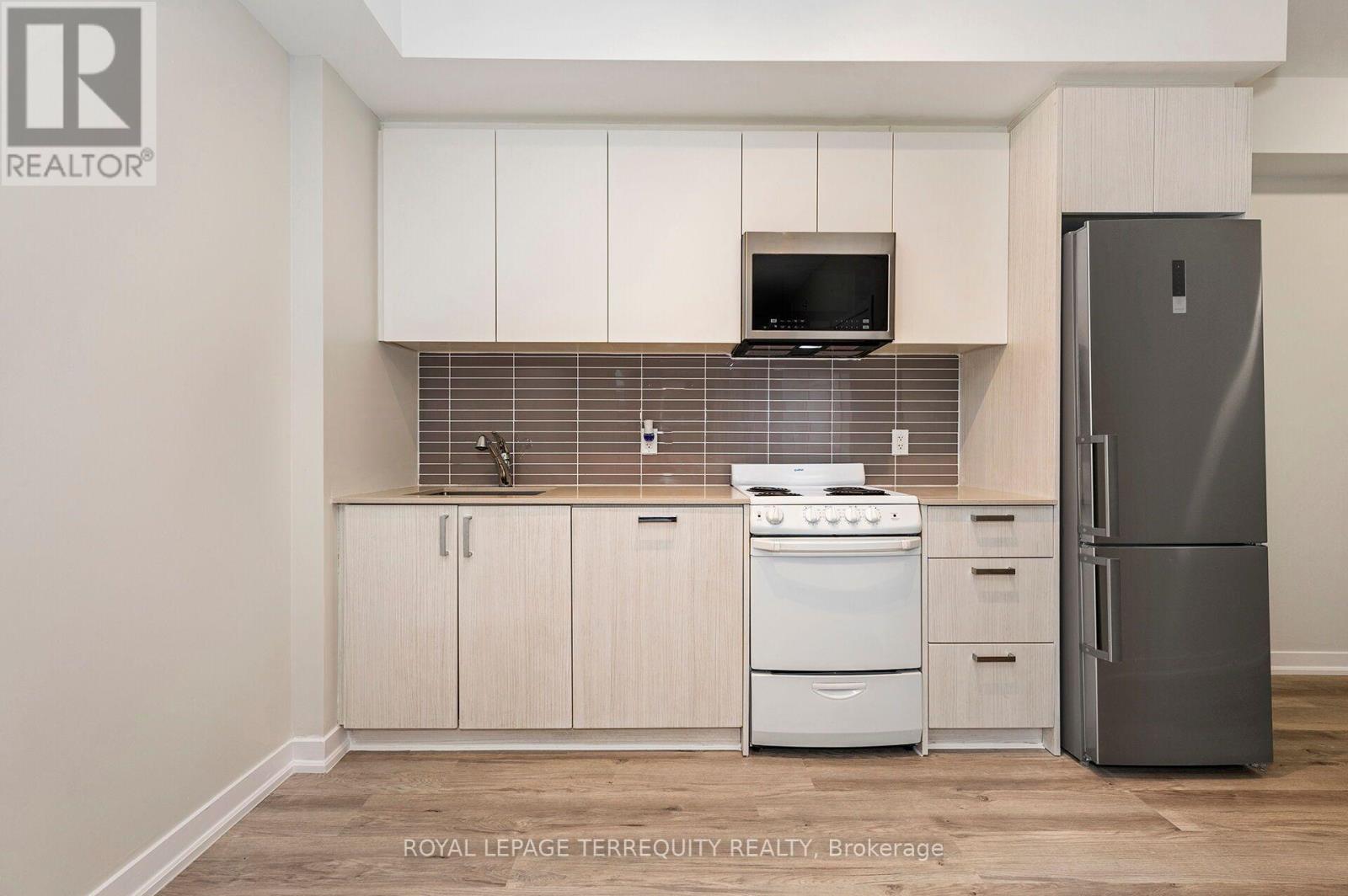 #804 1787 ST CLAIR AVENUE W - Image 11
