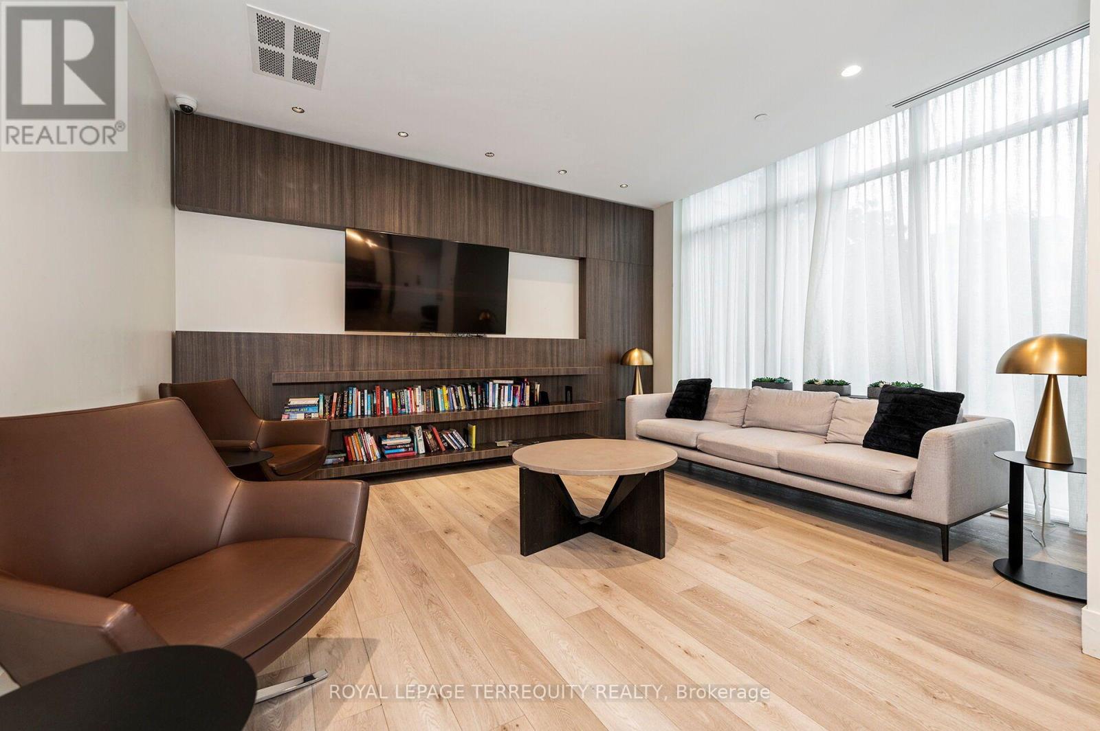 #804 1787 ST CLAIR AVENUE W - Image 22