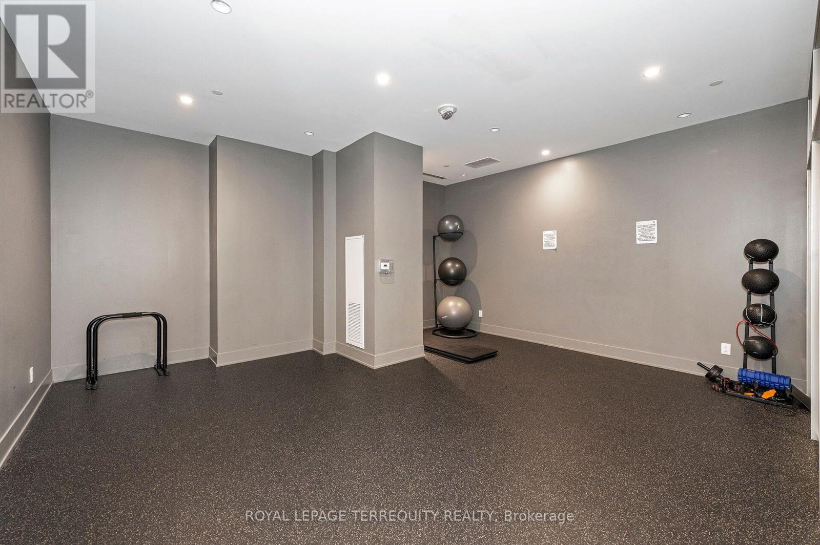 #804 1787 ST CLAIR AVENUE W - 29