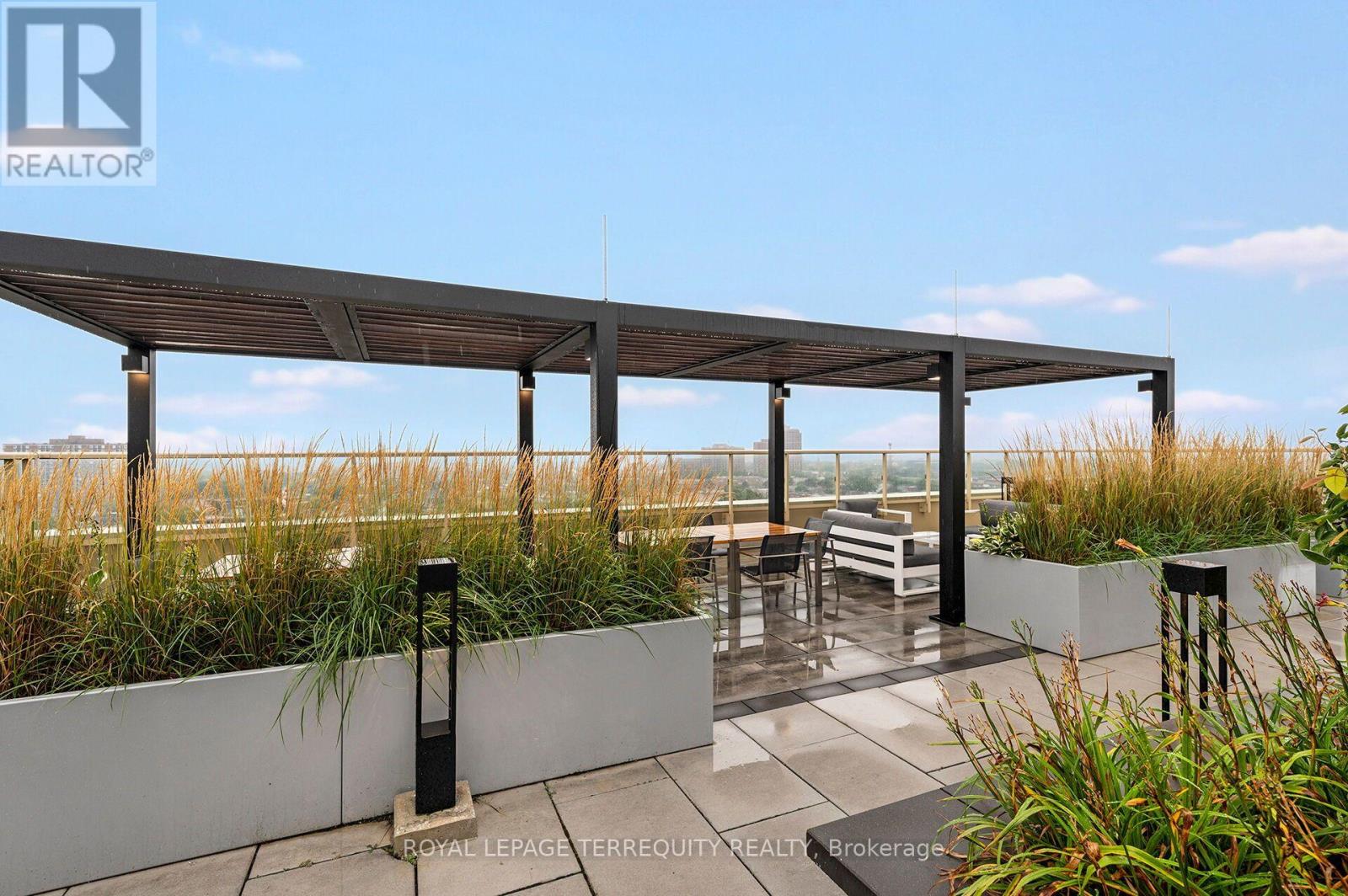 #804 1787 ST CLAIR AVENUE W - 34